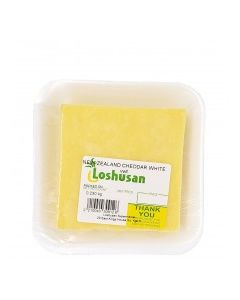 NEW ZEALAND CHEDDAR WHITE vwt Approx. 0.3 Kg tray
