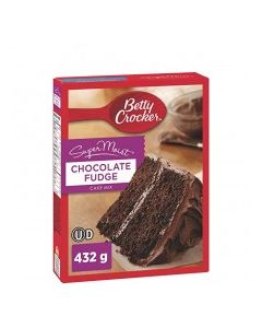 BETTY CRKR CAKE CHOCOLATE FUDGE 432g