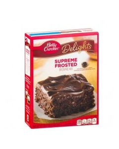 BETTY CRKR BROWNIE FROSTED 541g