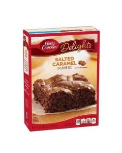 BETTY CRKR BROWNIE SALTED CARAMEL 521g
